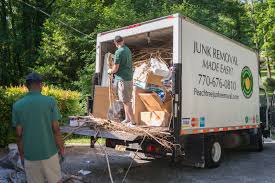 Best Residential Junk Removal  in Freeland, MI